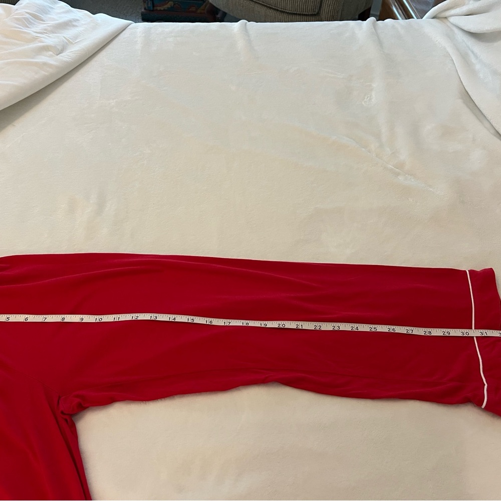 Kate Spade ‘all Dolled up’ Red Pajama
Small size - Picture 14 of 15